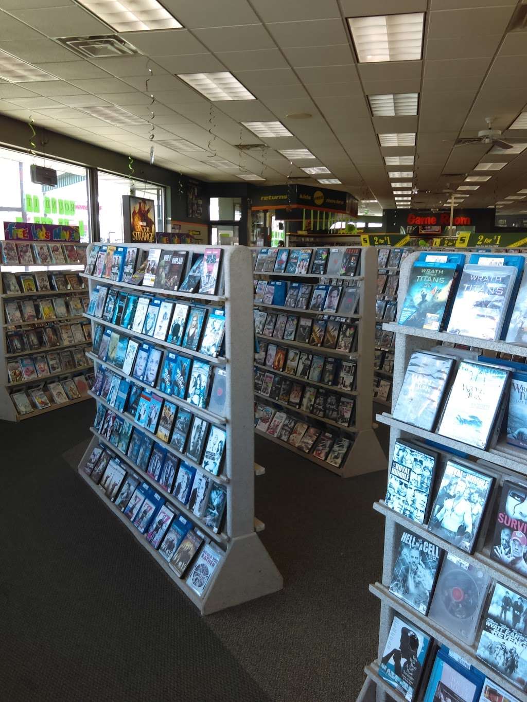 Family Video | 915 W Reynolds St, Pontiac, IL 61764 | Phone: (815) 844-4540