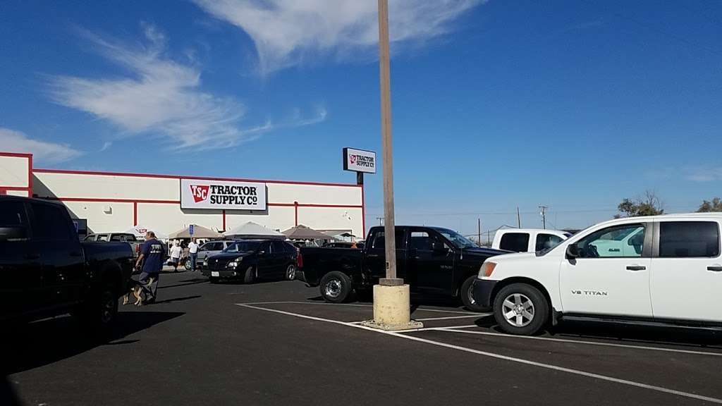 Tractor Supply Co. | 2420 West Main St, Barstow, CA 92311, USA | Phone: (760) 255-1391