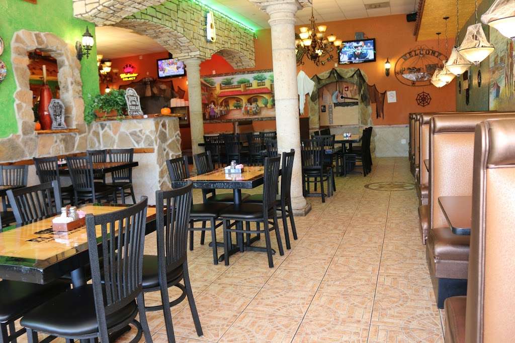 El Mariachi Mexican Bar & Grill | 100, 3352, 25201, Kuykendahl Rd, Tomball, TX 77375, USA | Phone: (281) 516-7731