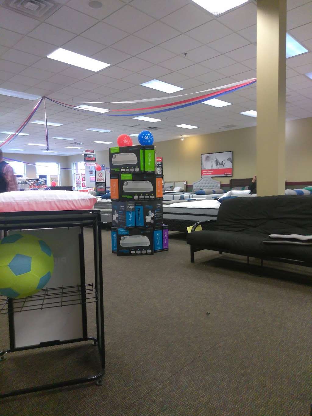 Mattress Firm Quartermaster Plaza | 2304 W Oregon Ave, Philadelphia, PA 19145, USA | Phone: (215) 336-3700