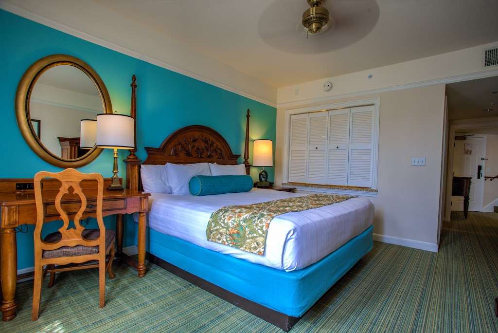 Disneys Saratoga Springs Resort & Spa | 1960 Broadway, Lake Buena Vista, FL 32830 | Phone: (407) 827-1100