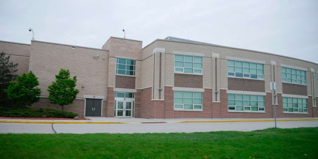 Pewaukee High School | 510 Lake St, Pewaukee, WI 53072, USA | Phone: (262) 695-5017