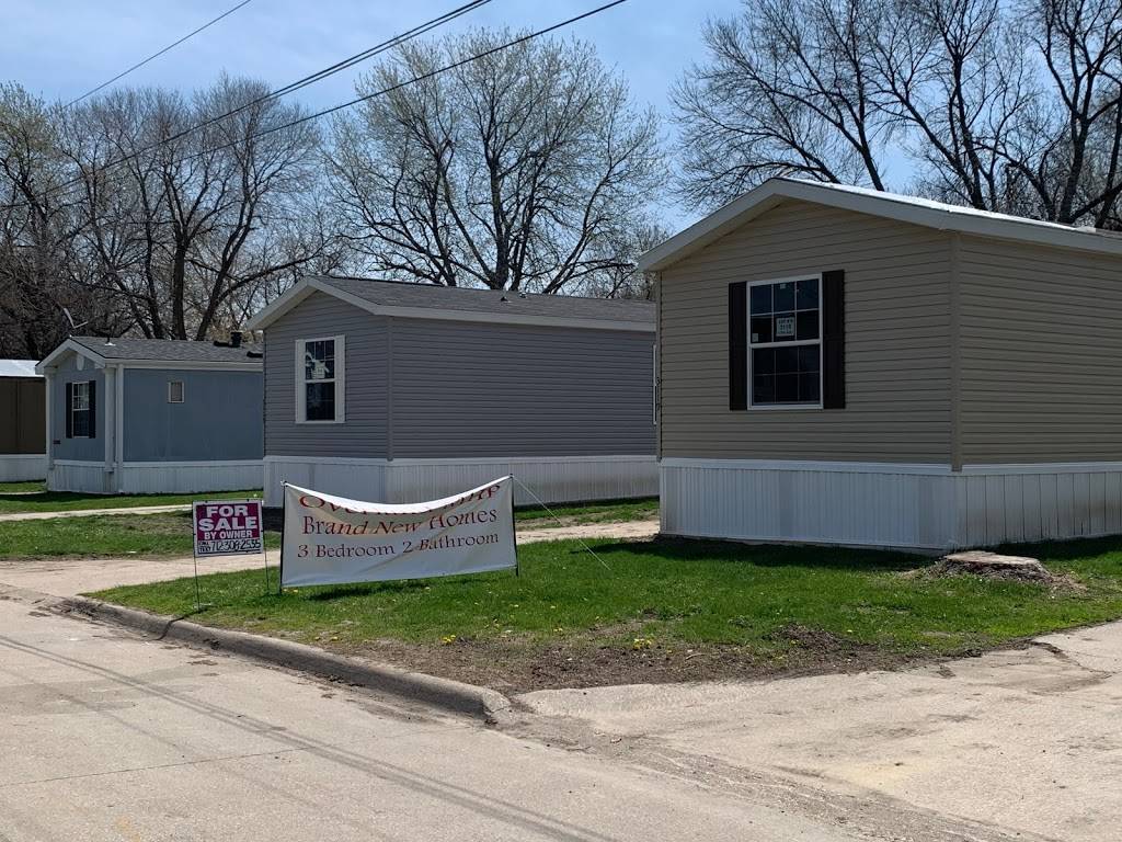 Overland Mobile Home Subdivision | 3026 13th Ave, Council Bluffs, IA 51501, USA | Phone: (712) 322-2222