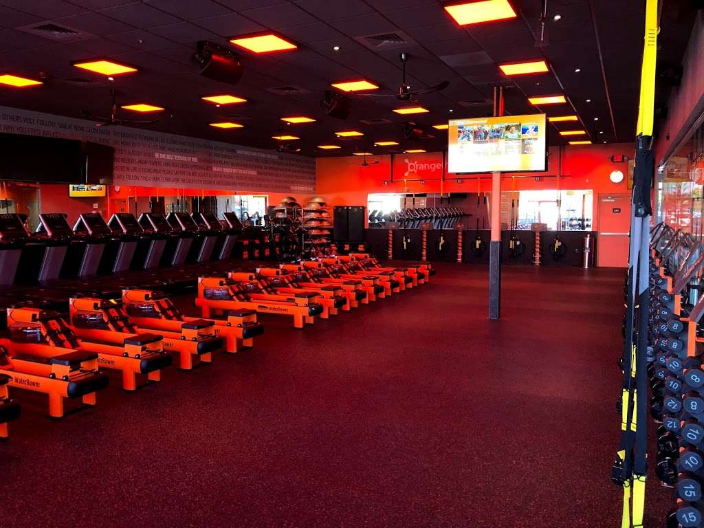 Orangetheory Fitness Southlands Gym | 24300 E Smoky Hill Rd Suite 134, Aurora, CO 80016, USA | Phone: (720) 791-3003