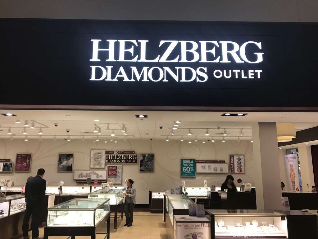 Helzberg Diamonds | 7000 Arundel Mills Cir Suite 457, Hanover, MD 21076 | Phone: (410) 796-3704