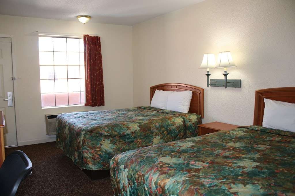 Travel Inn San Antonio | 6543 West Old, US-90, San Antonio, TX 78227 | Phone: (210) 674-7760