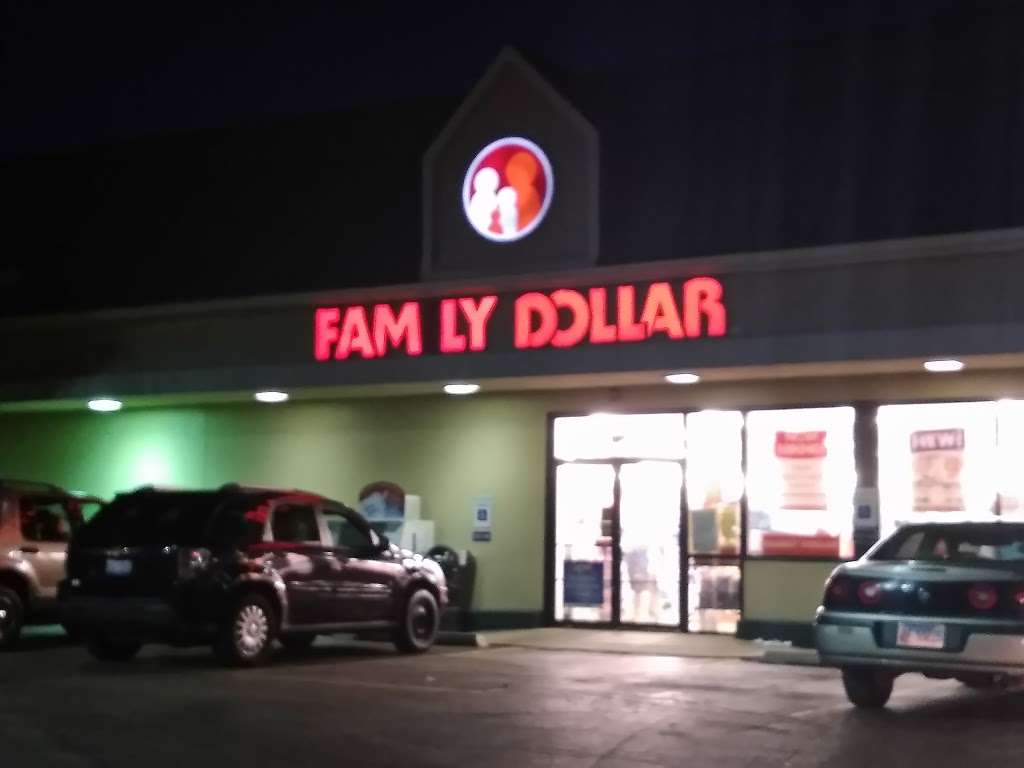 Family Dollar | 611 Dundee Ave, Elgin, IL 60120, USA | Phone: (847) 841-8490