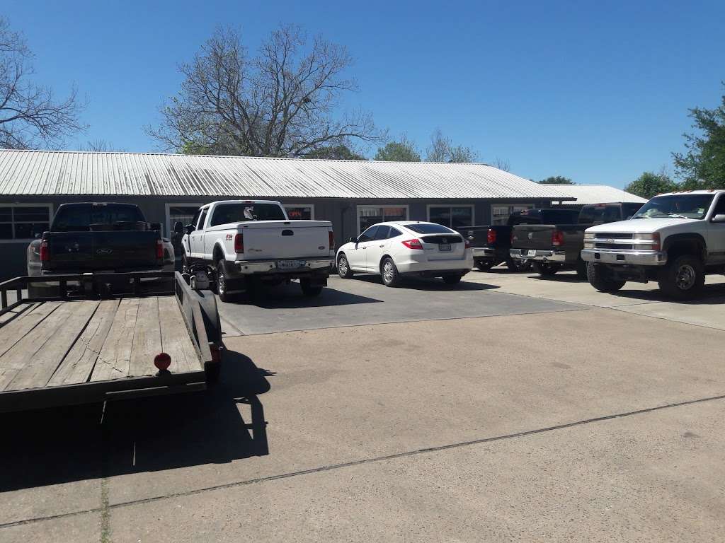 Gills Small Engine Sales Services | 1615 W Adoue St, Alvin, TX 77511, USA | Phone: (281) 331-4000