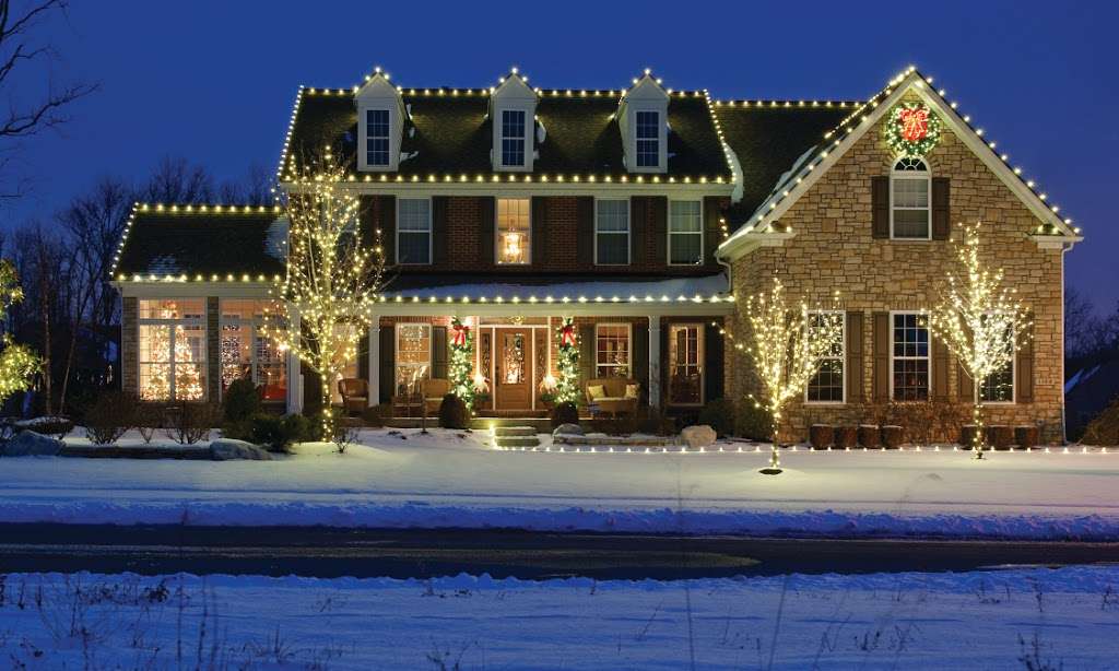 Christmas Decor by Arvidson | 3209 State Rte 31, Crystal Lake, IL 60012, USA | Phone: (815) 459-0660