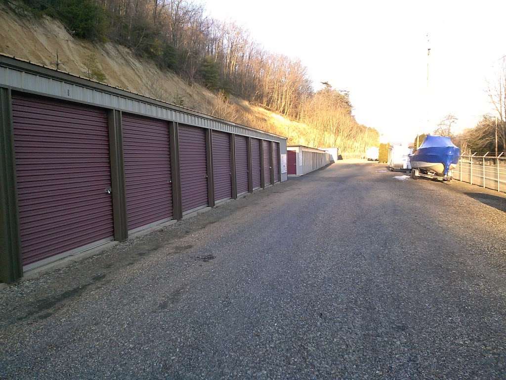 895 Self Storage | 2984 Fair Rd, Auburn, PA 17922, USA | Phone: (570) 573-7272