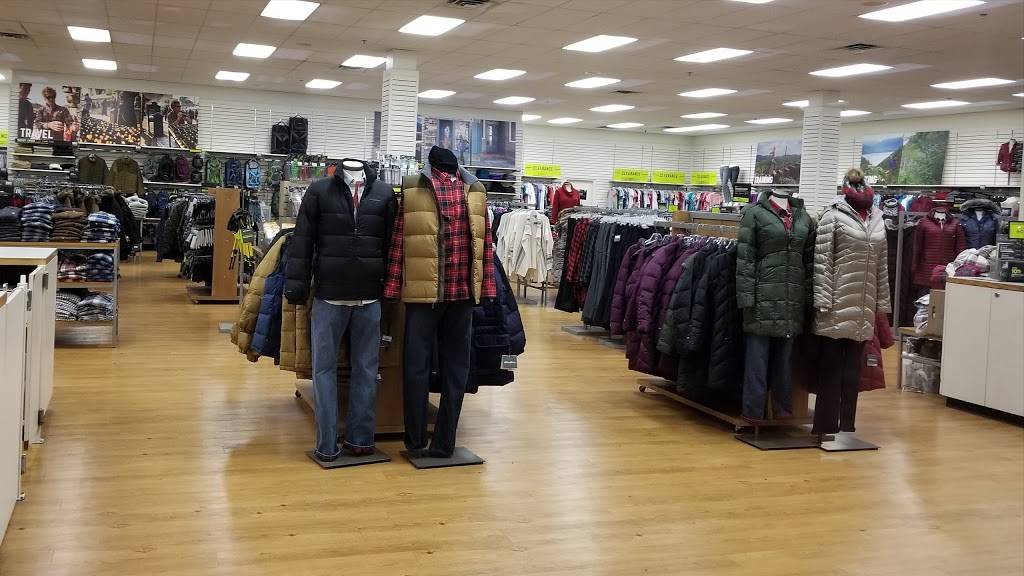 Eddie Bauer | 595 Linmar Ln #B - 40, Johnson Creek, WI 53038, USA | Phone: (920) 699-4145