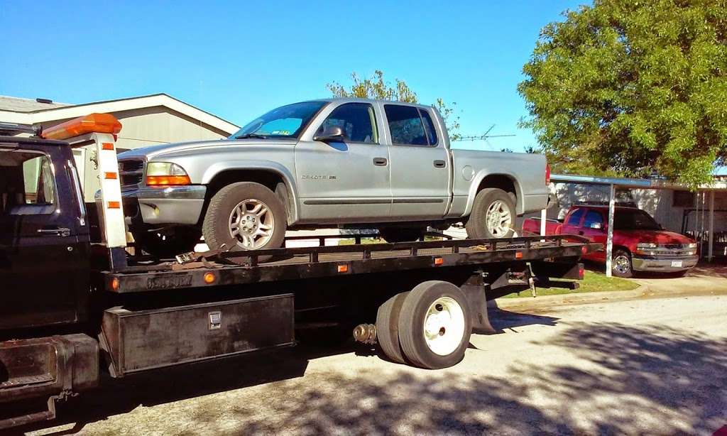 Haul All Towing and Equipment Transport | 2305 Southwell Rd, Dallas, TX 75229, USA | Phone: (972) 704-8880