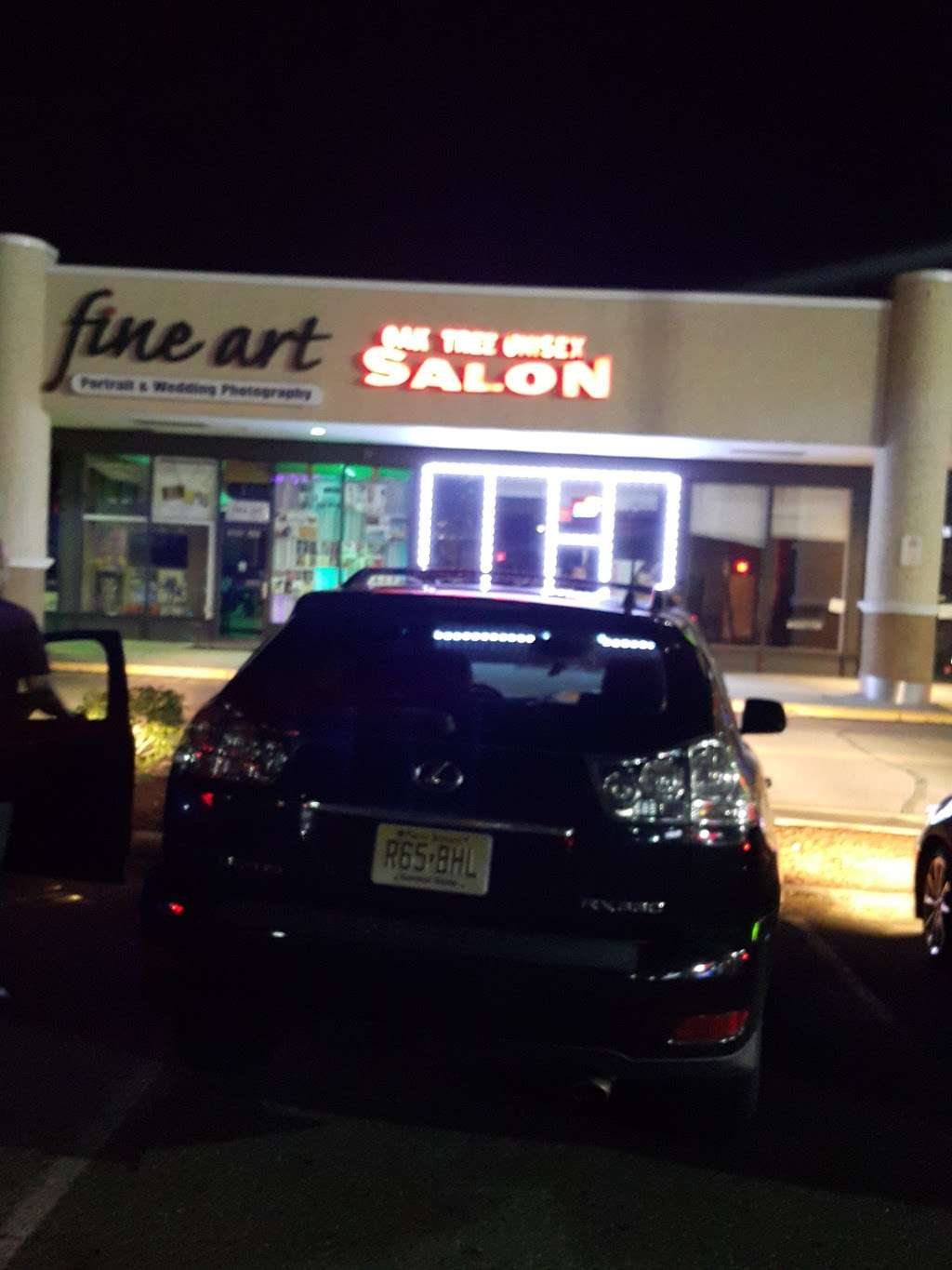 Oak Tree Unisex Salon | 1655 Oak Tree Road # 275, Edison, NJ 08820, USA | Phone: (732) 494-7110