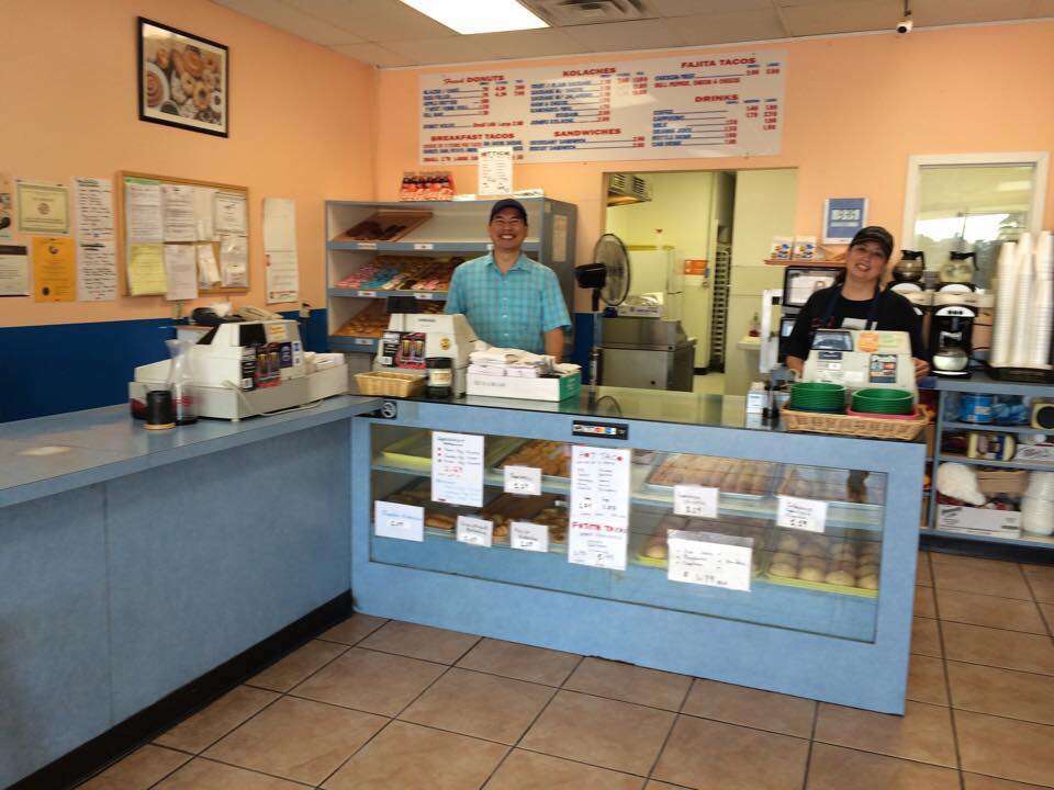 Donuts Kolaches and Tacos League City | 1699, 5010 W Main St, League City, TX 77573, USA | Phone: (281) 332-5159