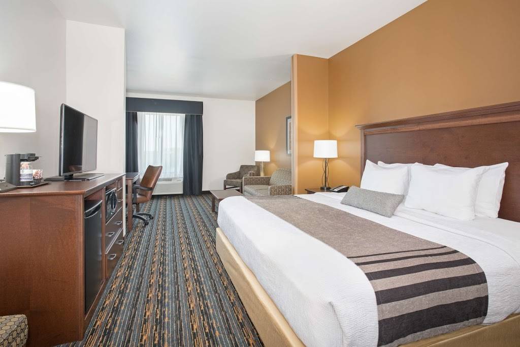 Best Western Plus Lincoln Inn & Suites | 2201 Wildcat Cir, Lincoln, NE 68521, USA | Phone: (402) 438-0088