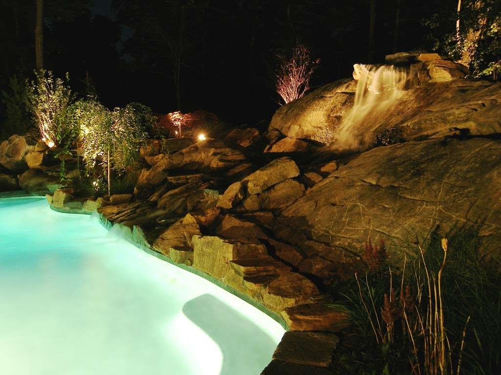 NY Landscape Lighting LLC | 154 Hitching Post Ln, Yorktown Heights, NY 10598, USA | Phone: (914) 962-2095