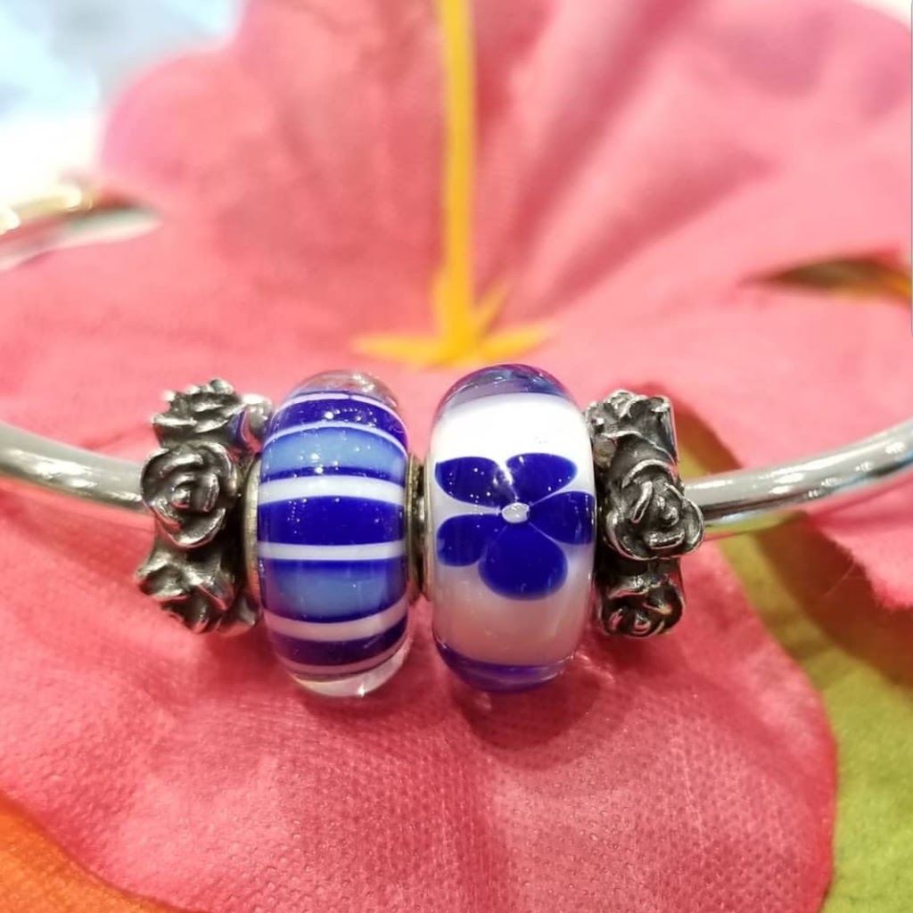 Trollbeads at South Hills Village | 301 S Hills Village Space 2055B, Bethel Park, PA 15241, USA | Phone: (412) 409-9140