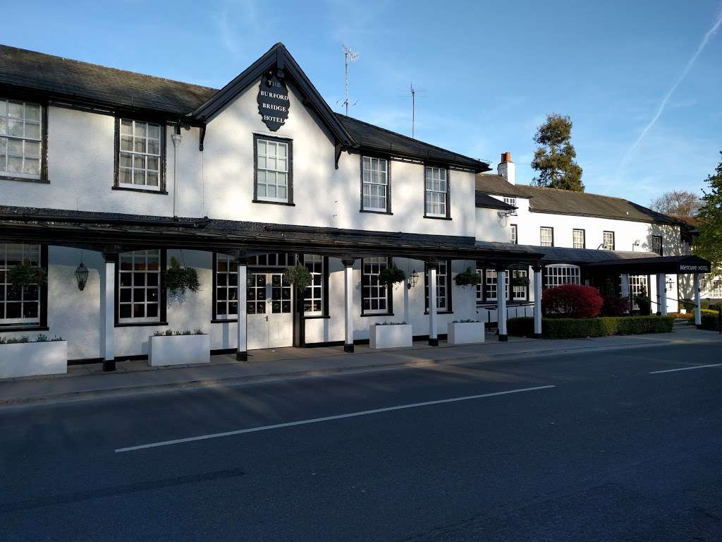 Burford Bridge Hotel | London Rd, Dorking RH5 6BX, UK | Phone: 01306 884561