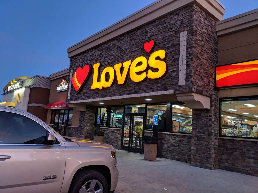Loves Travel Stop | 350 E Walnut St, Hungerford, TX 77448, USA | Phone: (979) 532-1503