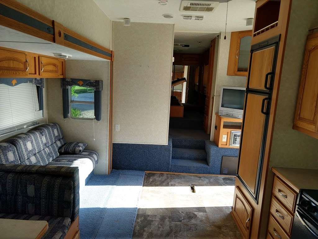 Bayview RV | 3330 Alsworth St, Bacliff, TX 77518, USA | Phone: (713) 226-7377