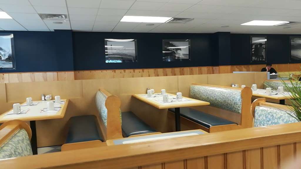 Uncle Bills Pancake Housek | 3189 Dune Dr, Avalon, NJ 08202, USA | Phone: (609) 967-8448
