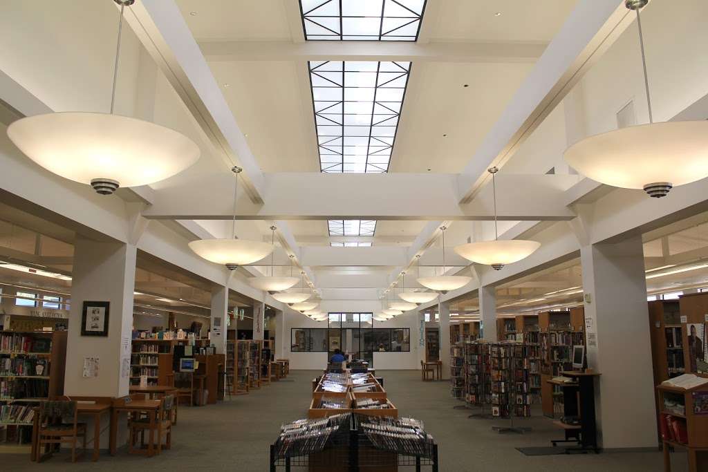 Boulder City Library | 701 Adams Blvd, Boulder City, NV 89005, USA | Phone: (702) 293-1281