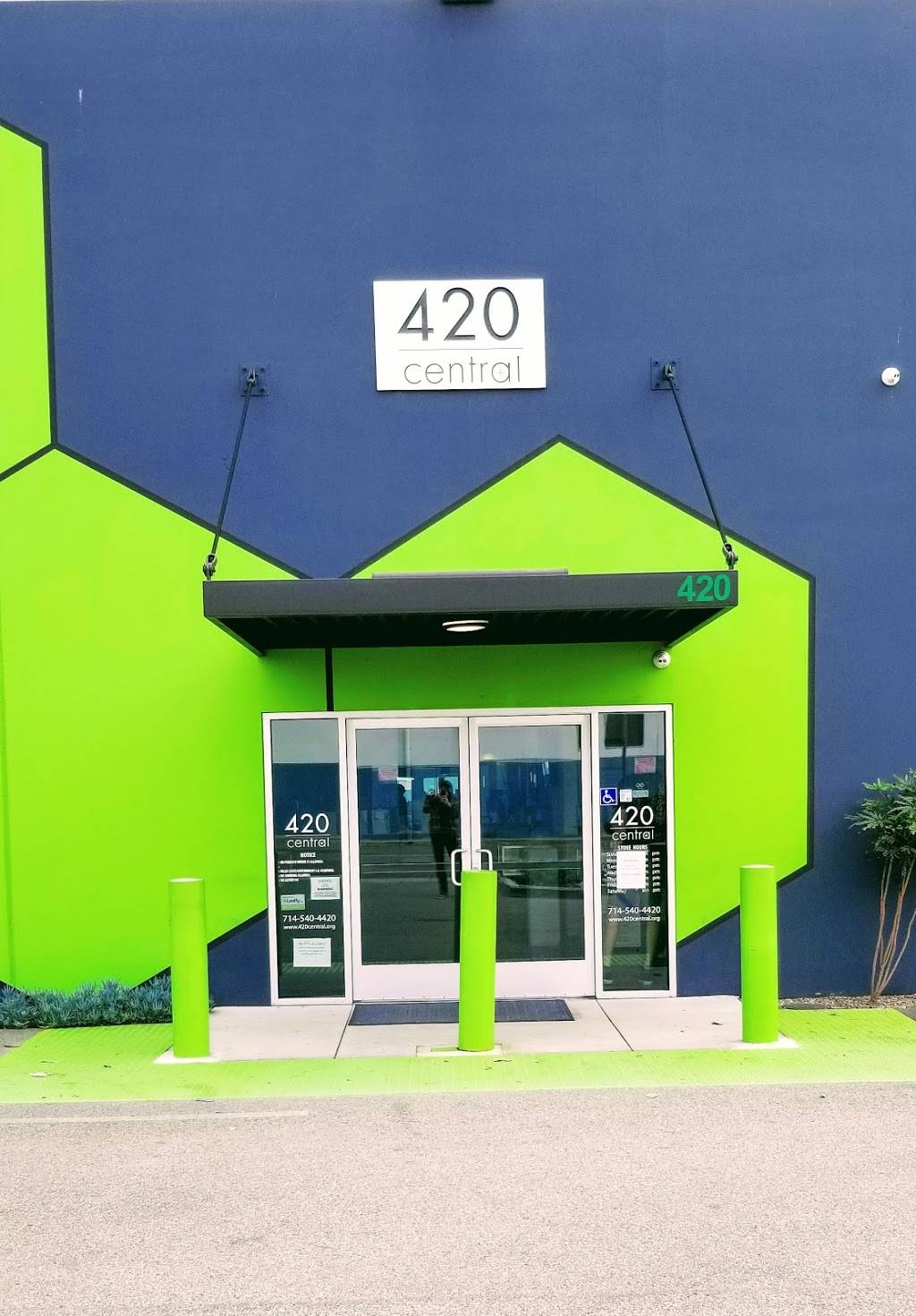 420 Central Dispensary | 420 W Central Ave, Santa Ana, CA 92707, USA | Phone: (714) 540-4420