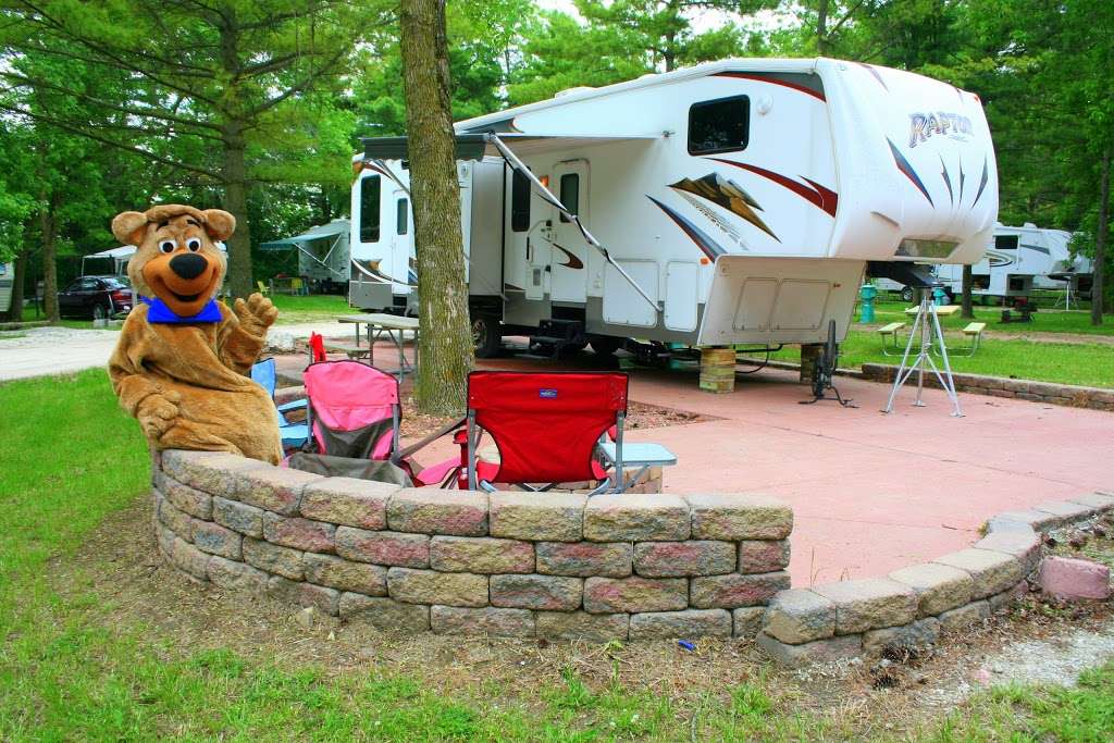Yogi Bears Jellystone Park Camp Resort in Caledonia | 8425 WI-38, Caledonia, WI 53108, USA | Phone: (262) 835-2565