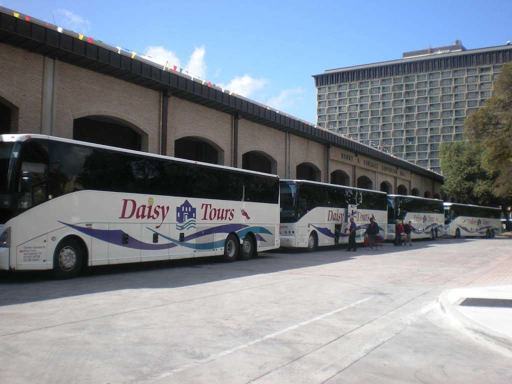 Daisy Charters & Shuttles | 1505 E Houston St, San Antonio, TX 78202, USA | Phone: (800) 285-8601