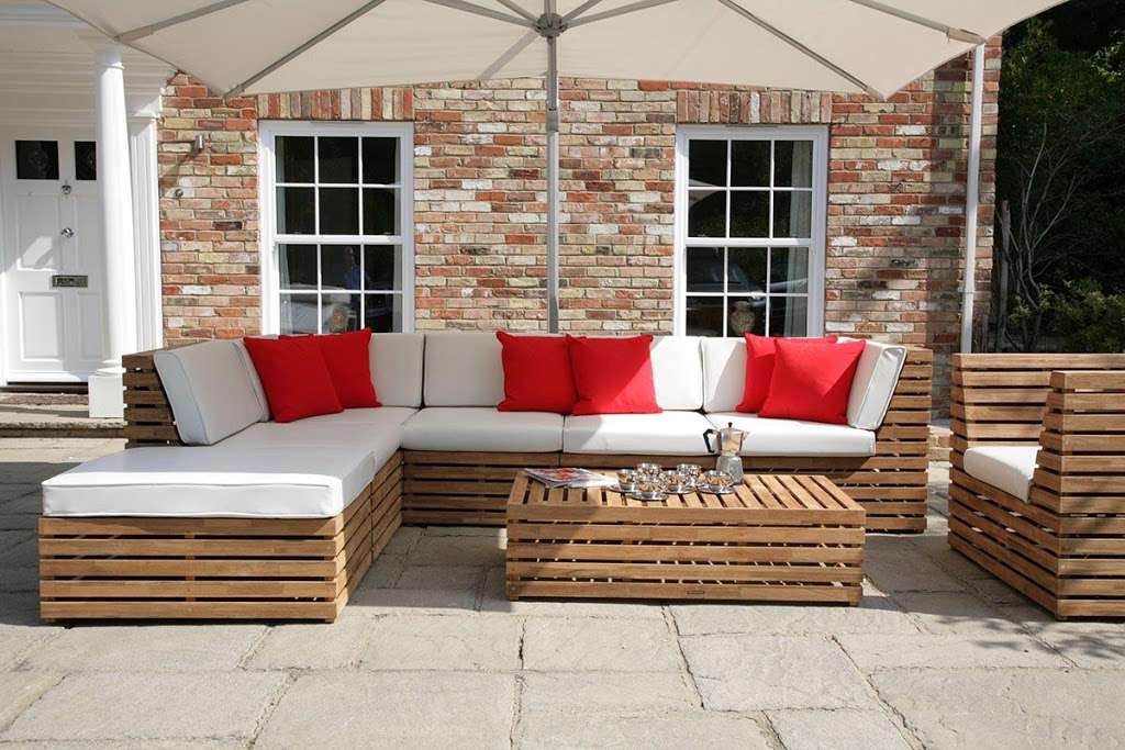 Cane and Garden Furniture Warehouse | Childerditch Hall Dr, Warley, Brentwood CM13 3HD, UK | Phone: 01277 812777