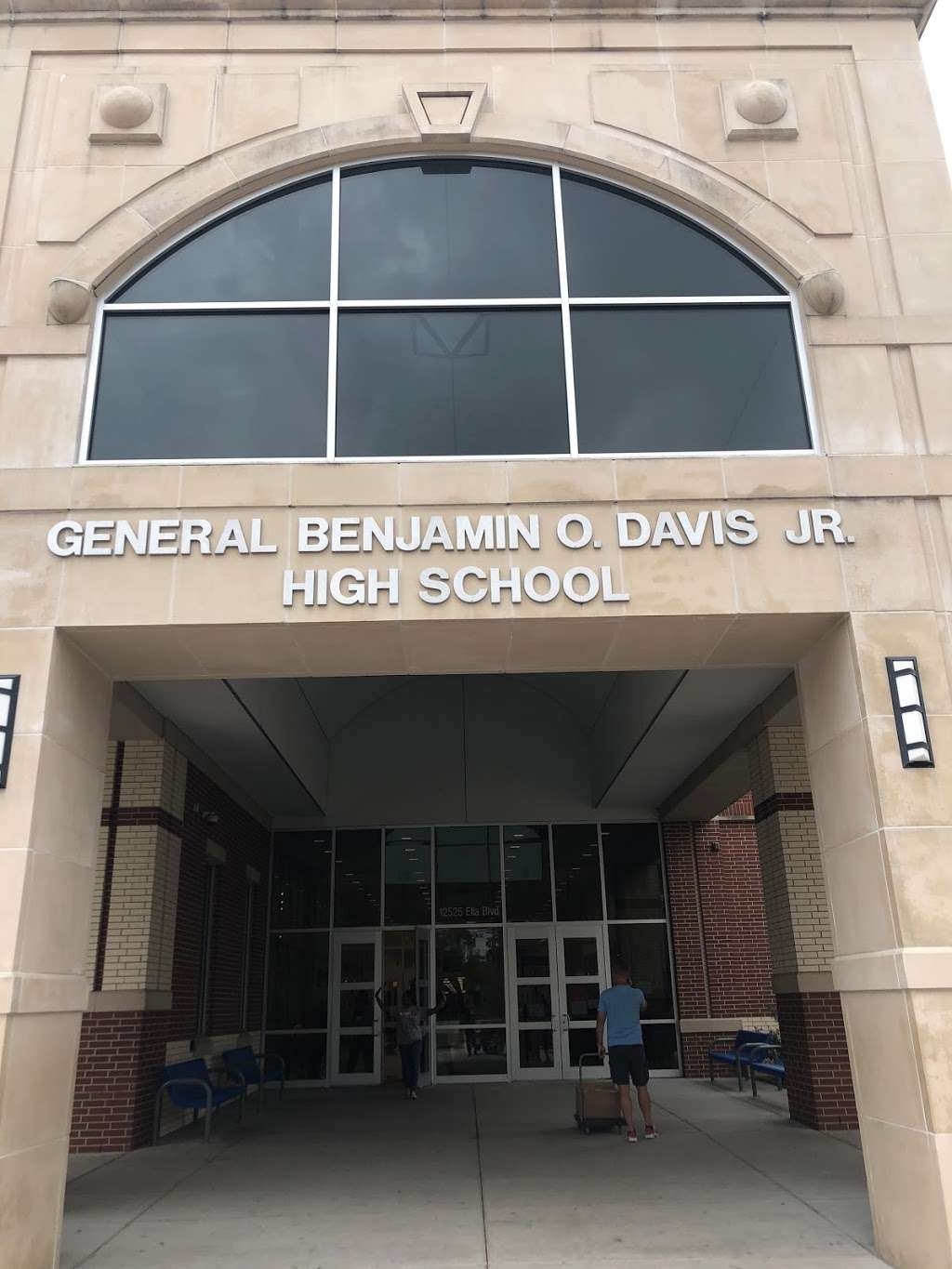 Davis High School | 12525 Ella Blvd, Houston, TX 77067, USA | Phone: (281) 539-4070