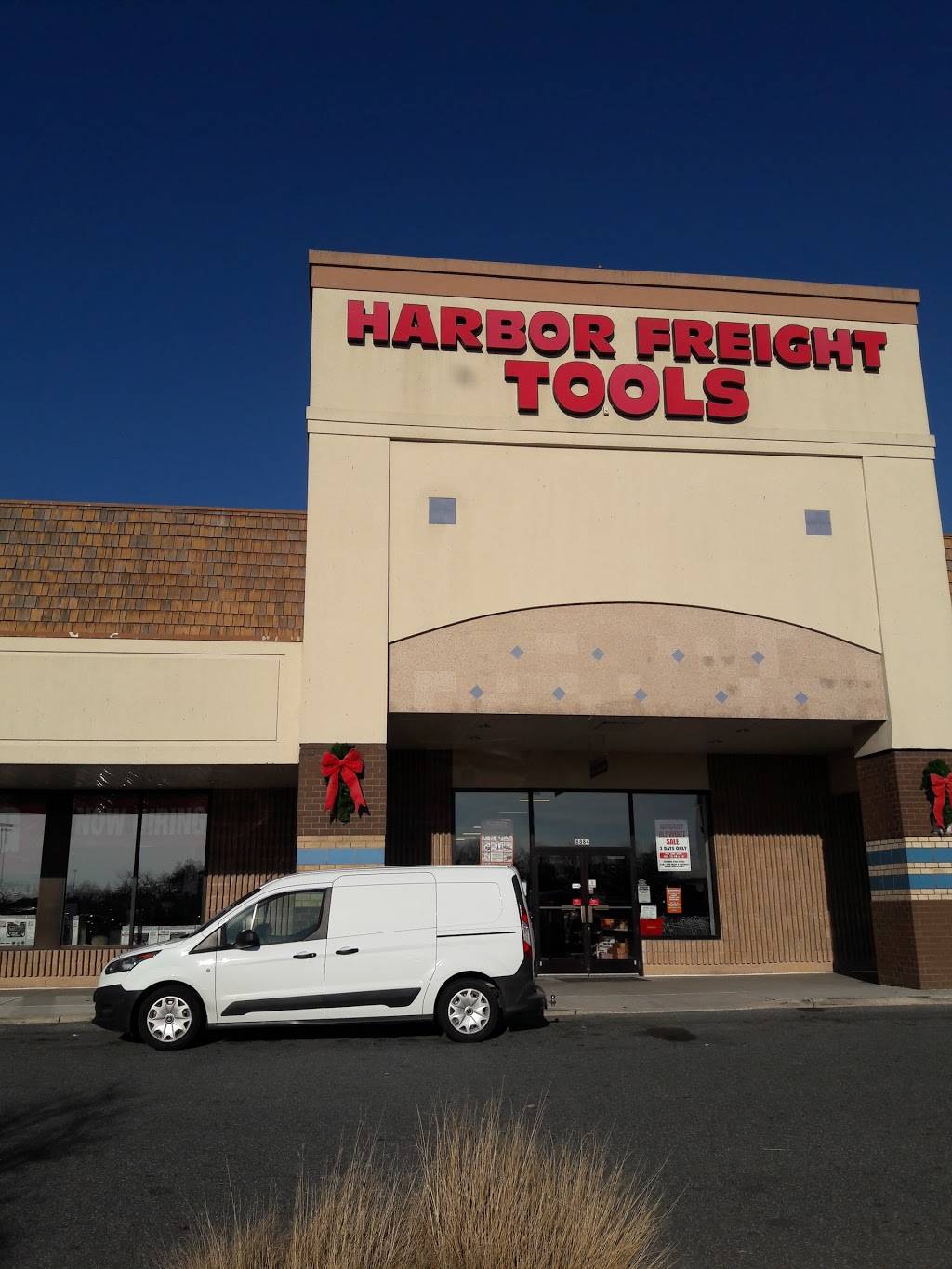 Harbor Freight Tools | 8884 Waltham Woods Rd, Parkville, MD 21234, USA | Phone: (410) 663-6186