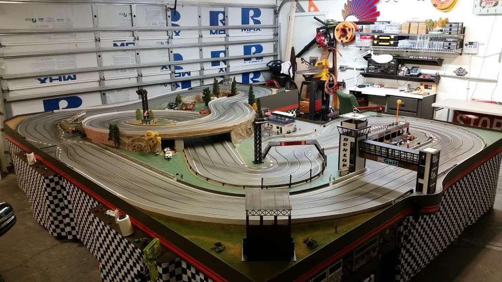 Slotrax Slot Car Racing Lakeland Florida | 6911 Bently Dr, Lakeland, FL 33809, USA | Phone: (863) 640-9984