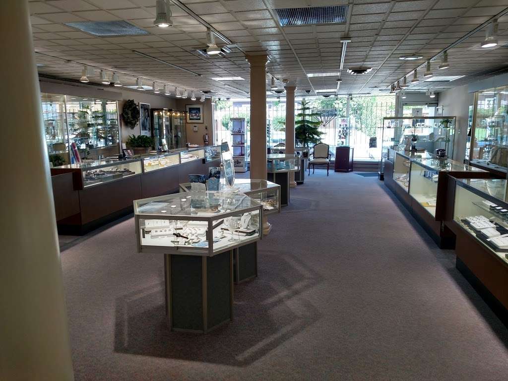 Shallow Jewelers | 8919 W Greenfield Ave, West Allis, WI 53214, USA | Phone: (414) 476-1553