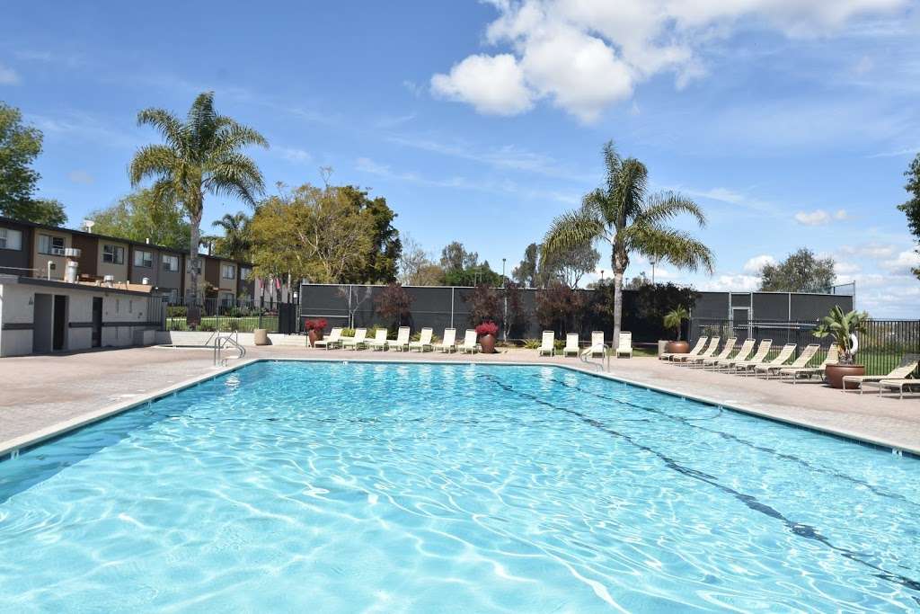 Coral Bay Apartments | 3309 Cowley Way A, San Diego, CA 92117, USA | Phone: (844) 334-7245