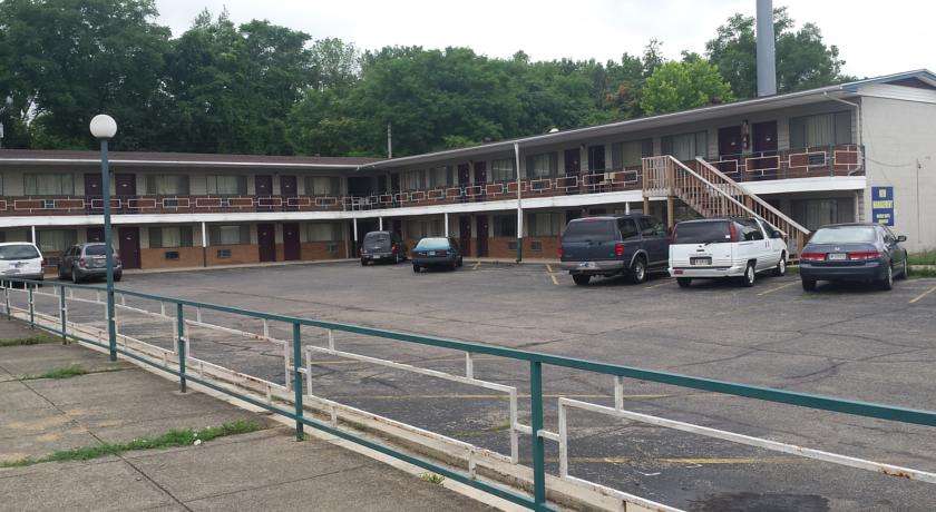 H & K Motel | 583 Broadway St, Anderson, IN 46012, USA | Phone: (765) 643-6685