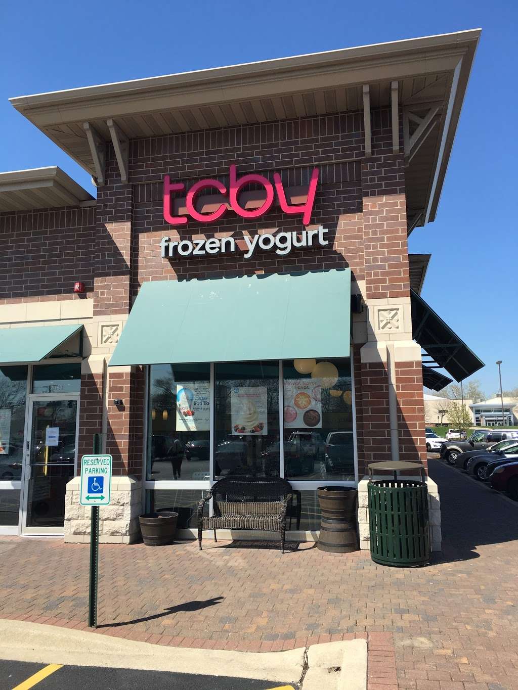 TCBY | 6760 95th St, Oak Lawn, IL 60453 | Phone: (708) 233-9000