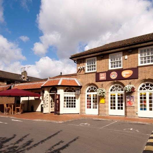 Premier Inn London Greenford | Western Ave, Greenford, Perivale, Greenford UB6 8TE, UK | Phone: 0871 527 8658