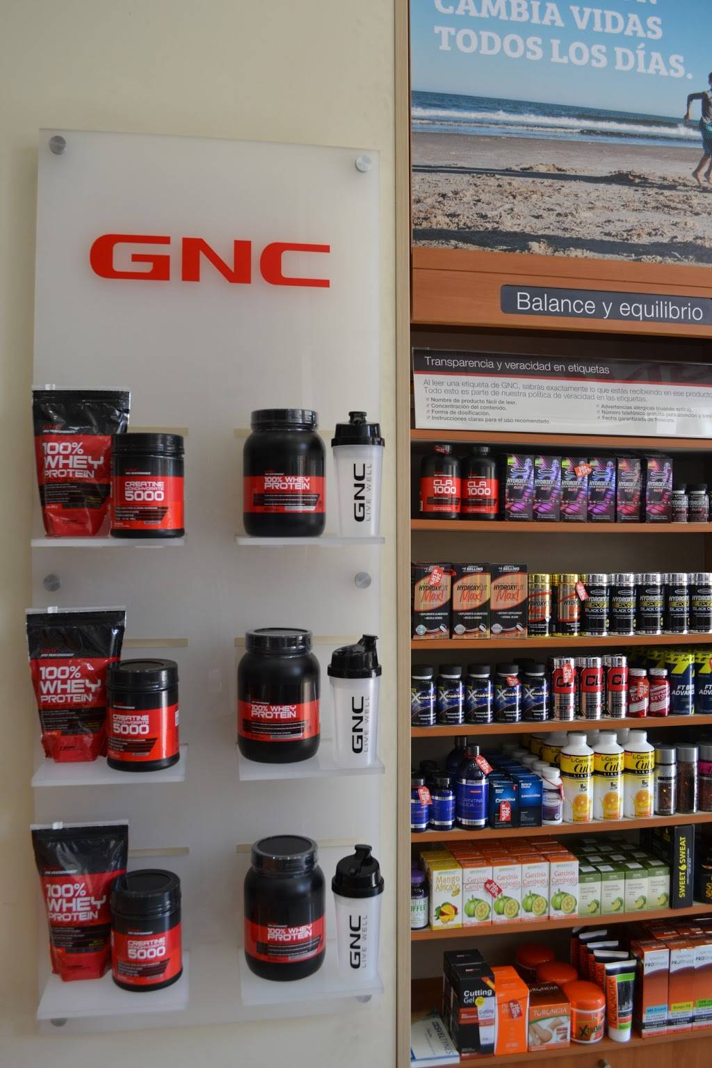 GNC WM Gal. Hipodromo, Tij. | Local 116, Blvd. Agua Caliente #11999, Hipodromo, 22024 Tijuana, B.C., Mexico | Phone: 664 208 1681