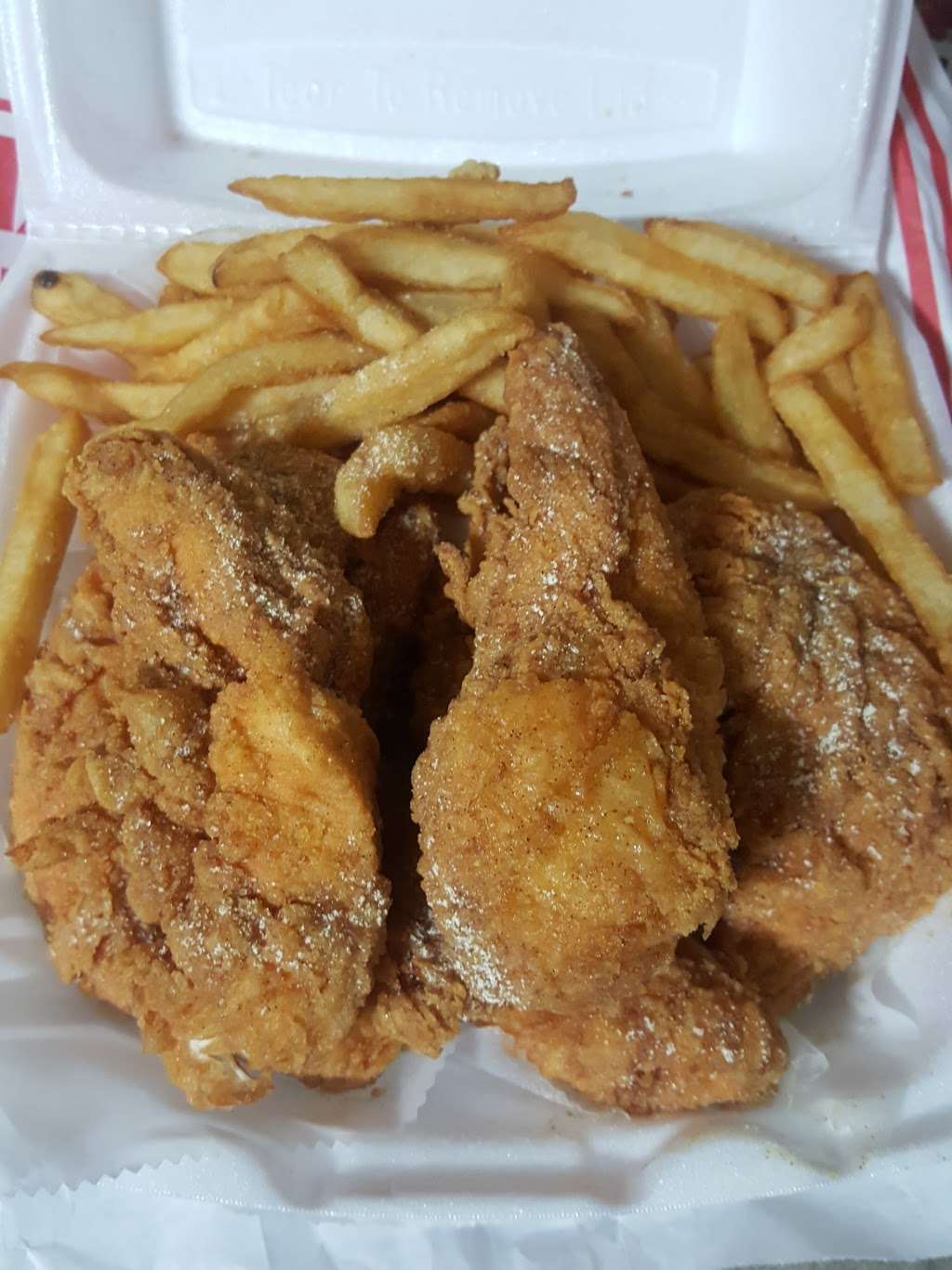 Royal Fish And Chicken | 10030 E 38th St, Indianapolis, IN 46235, USA | Phone: (317) 890-5200