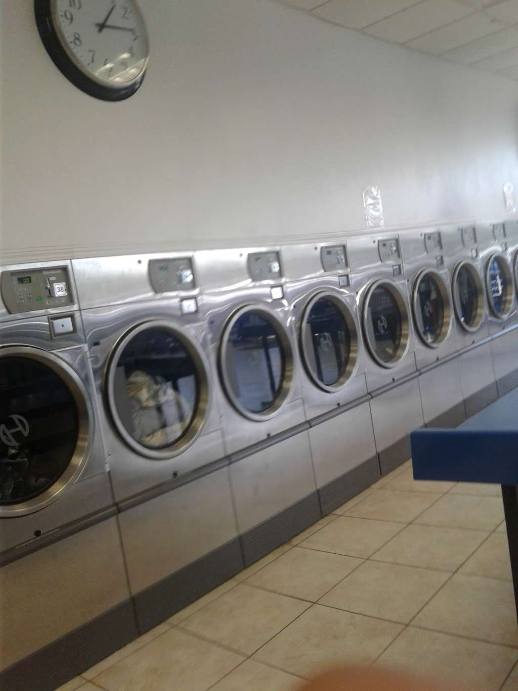 Mega Washateria | 7751 Barker Cypress Rd #100, Cypress, TX 77433, USA | Phone: (832) 220-5560