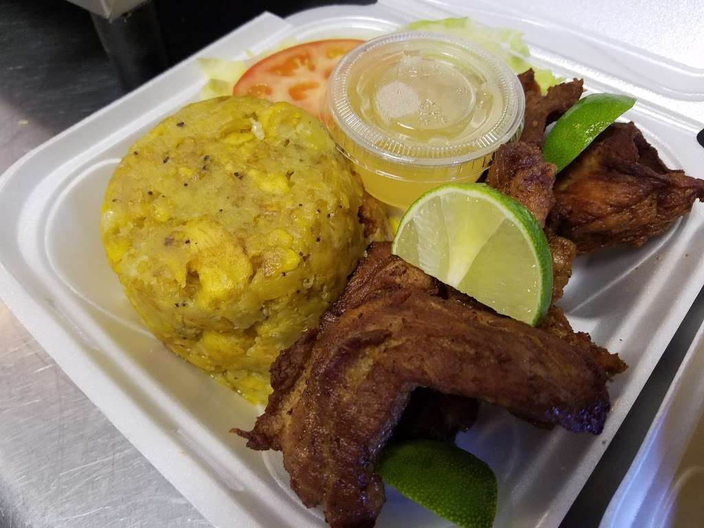 Arroz Con Pollo | 707 N Goldenrod Rd, Orlando, FL 32807, USA | Phone: (407) 801-5252