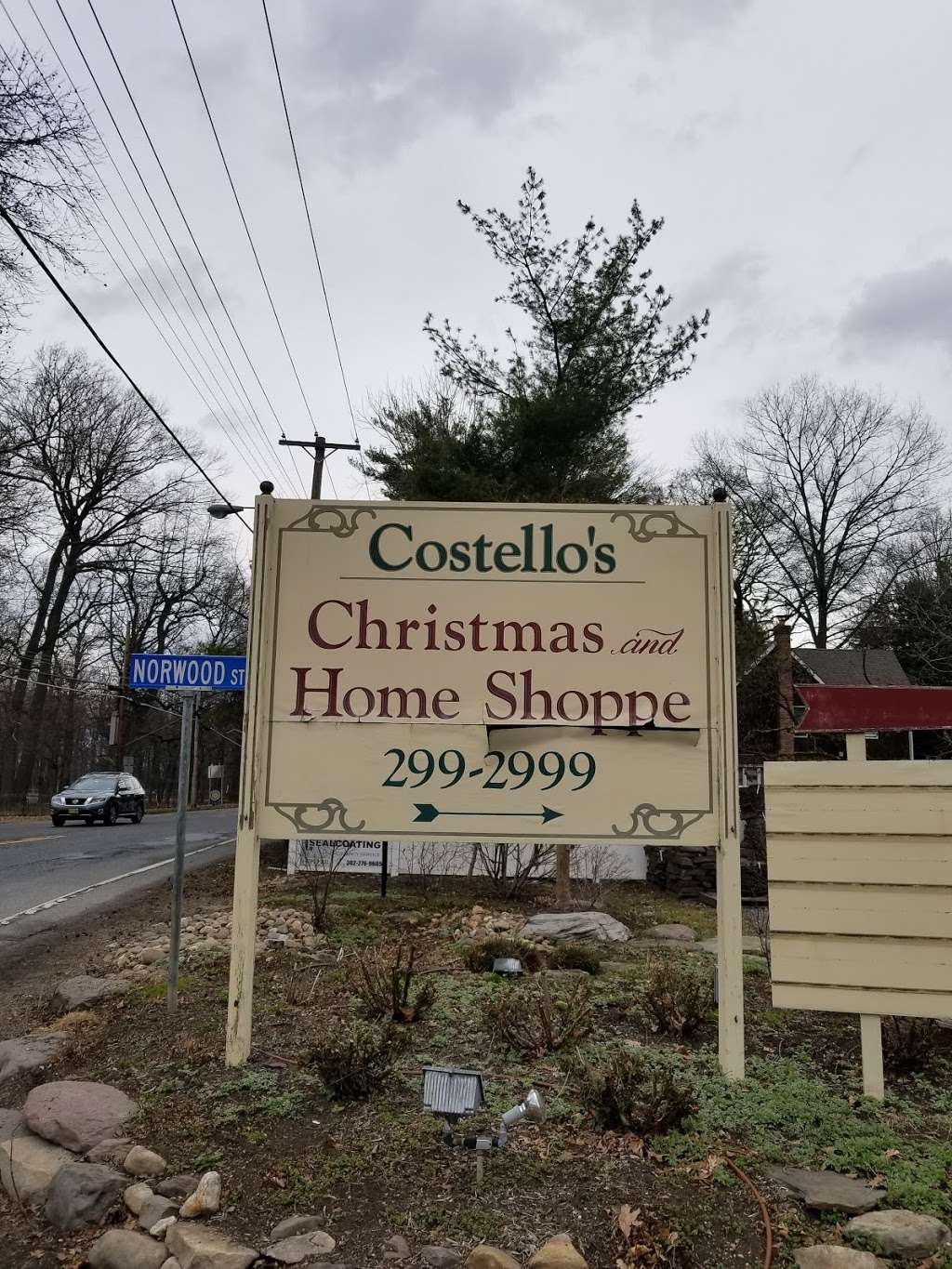 Costellos Christmas & Home - store  | Photo 7 of 7 | Address: 2 Norwood Ave, Deepwater, NJ 08023, USA | Phone: (856) 299-2999