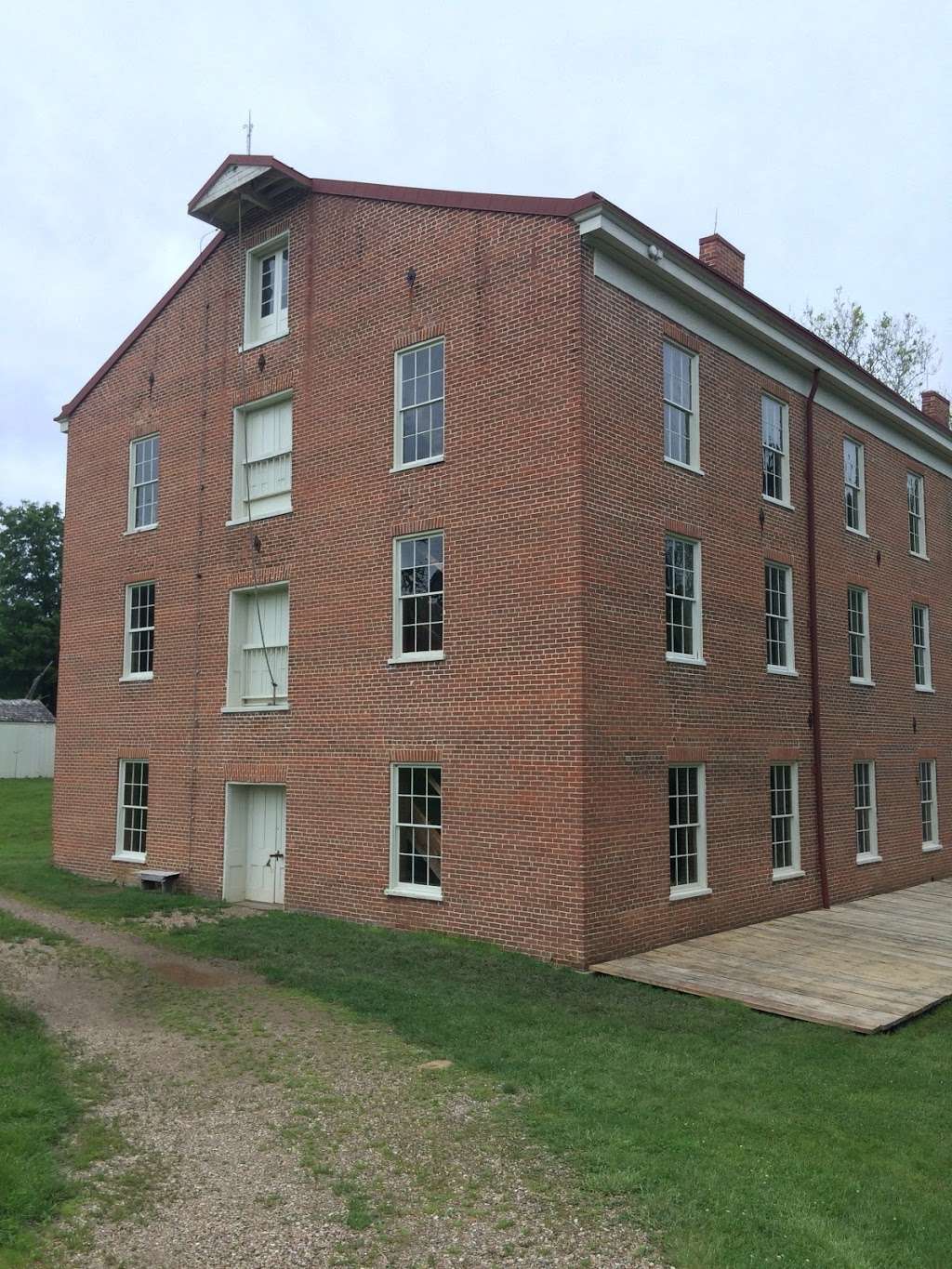 Watkins Woolen Mill, Wool processing factory | Kearney, MO 64060