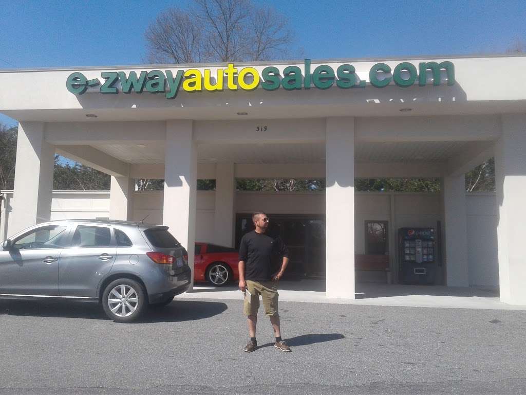 E-Z Way Auto Sales of Hickory | 319 US-321 NW, Hickory, NC 28601 | Phone: (828) 394-0047