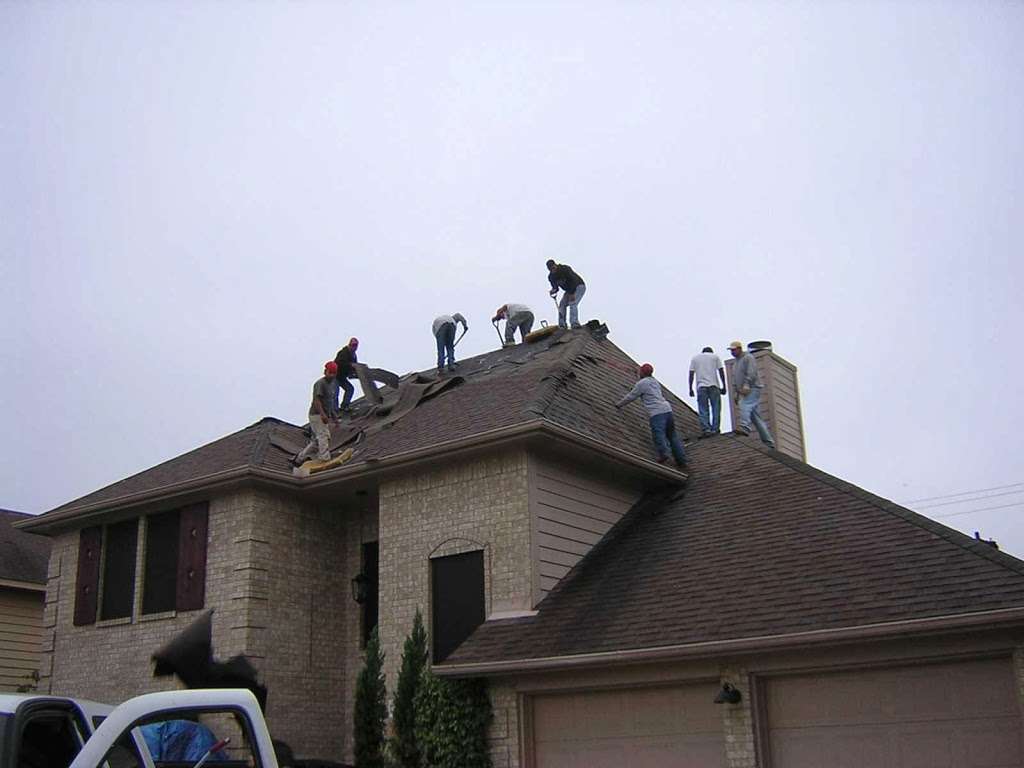 Budget Roofing, LLC | 730 Seacliff Dr, Houston, TX 77062, USA | Phone: (281) 318-9612