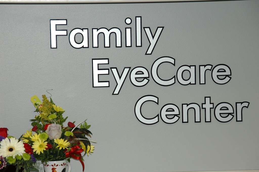 Family EyeCare Center | 2301 10th Ave, Leavenworth, KS 66048, USA | Phone: (913) 682-2929