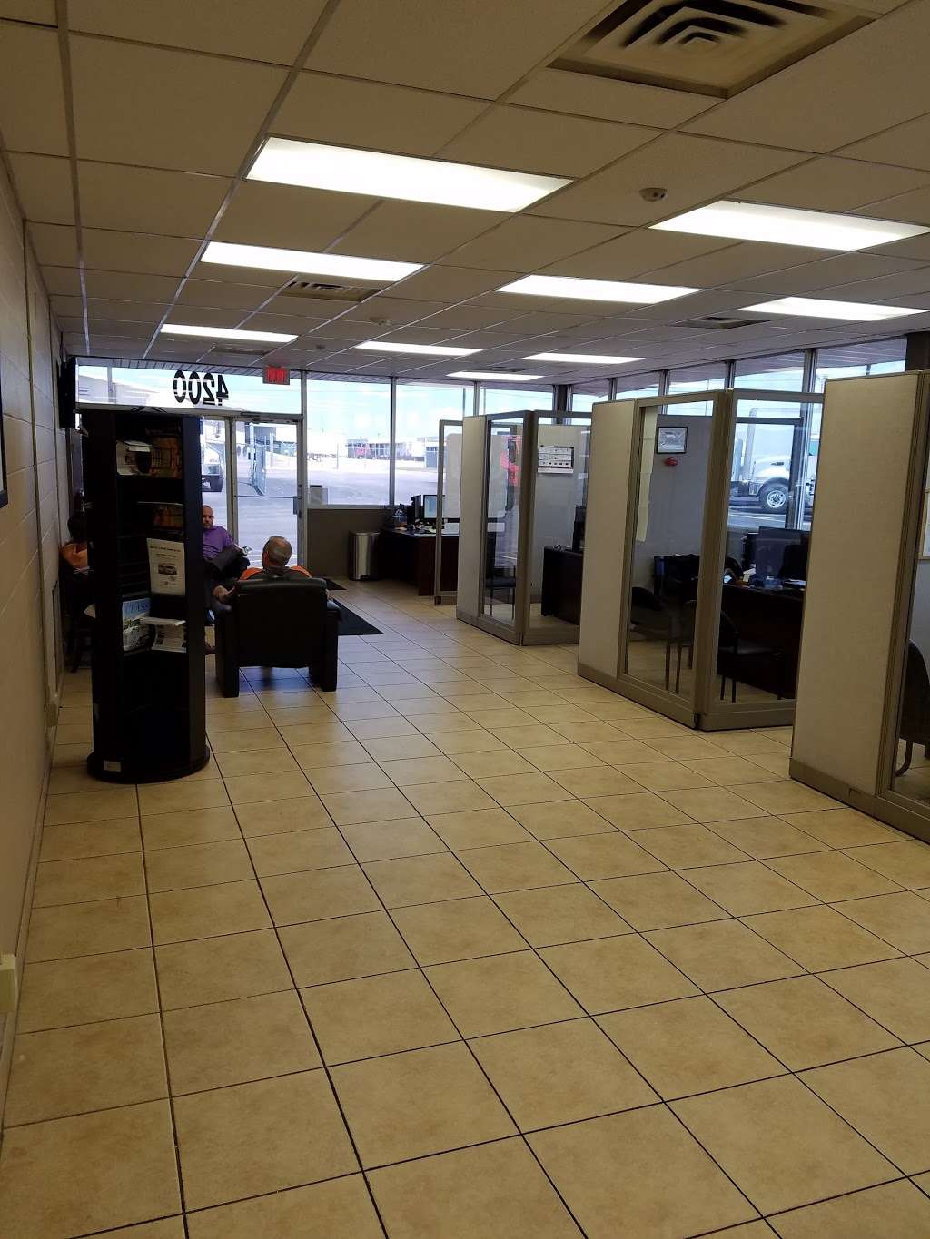 Rush Truck Center | 4200 Irving Blvd, Dallas, TX 75247, USA | Phone: (214) 624-9100