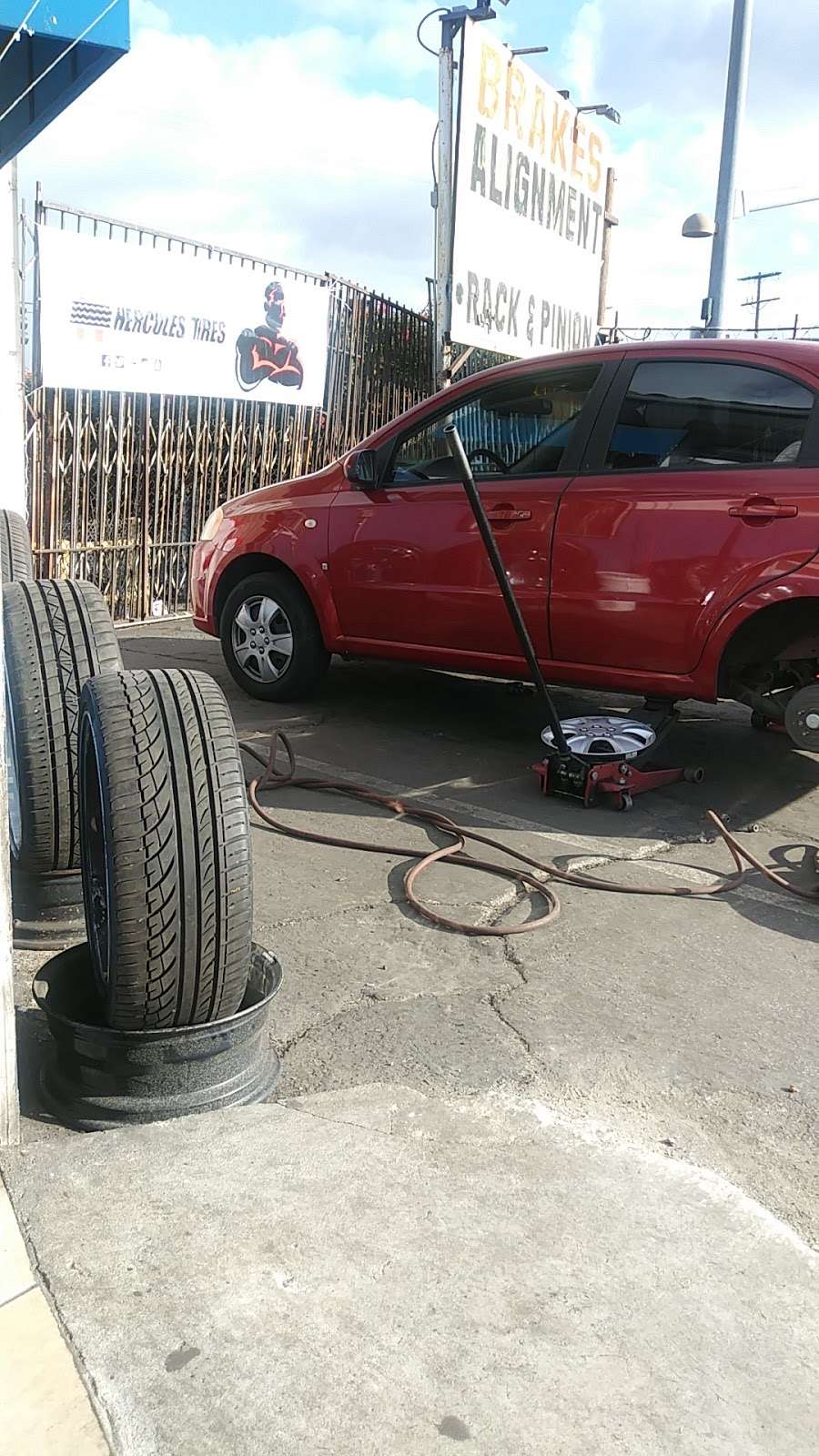 Imperial Tire Services | 1139 E Imperial Hwy, Los Angeles, CA 90059, USA | Phone: (323) 564-3660