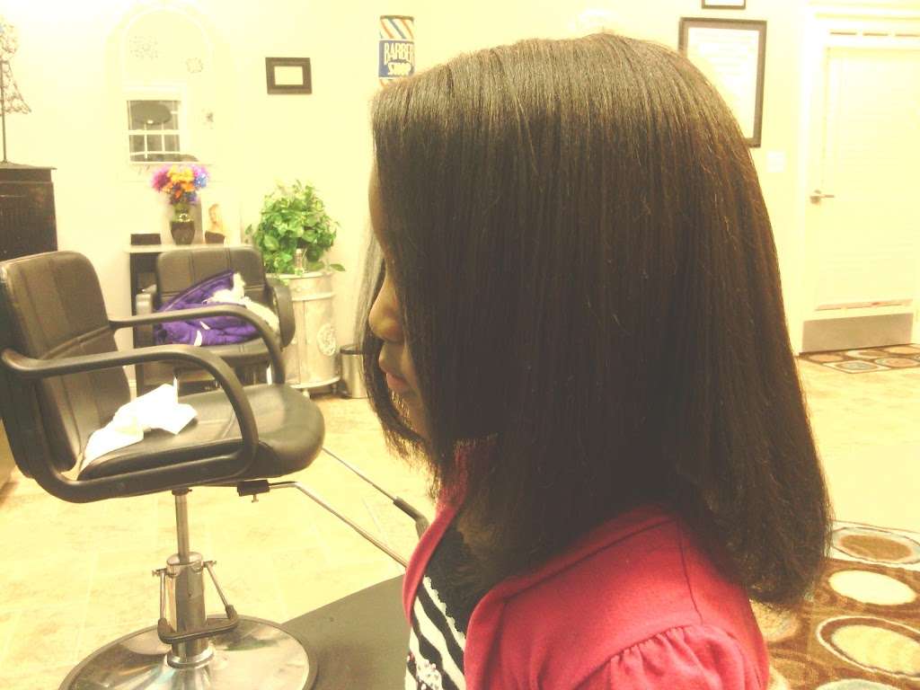 Silky Smooths House of Beauty | 11925 E 65th St, Indianapolis, IN 46236, USA | Phone: (317) 991-1900